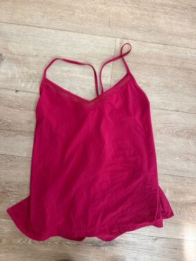 Lululemon tank